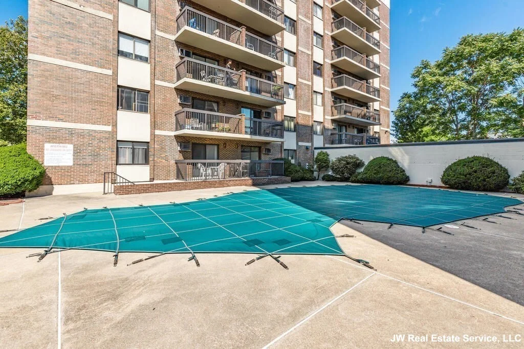 164 Galen St, Watertown