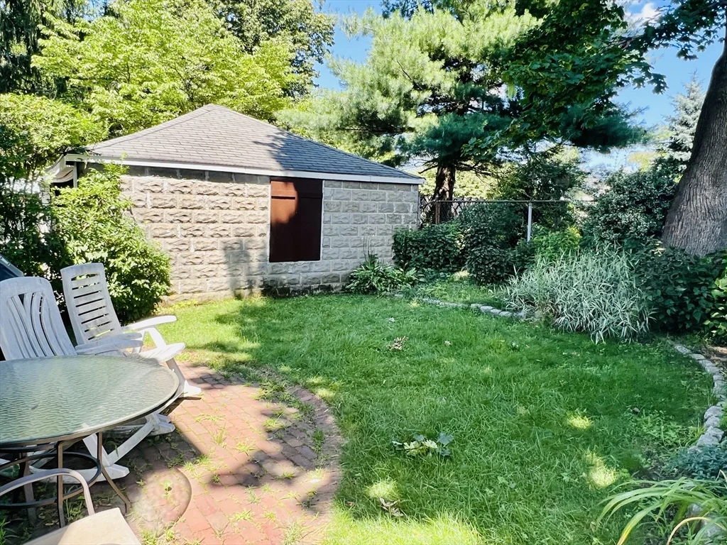 58 Hilton St, East Arlington