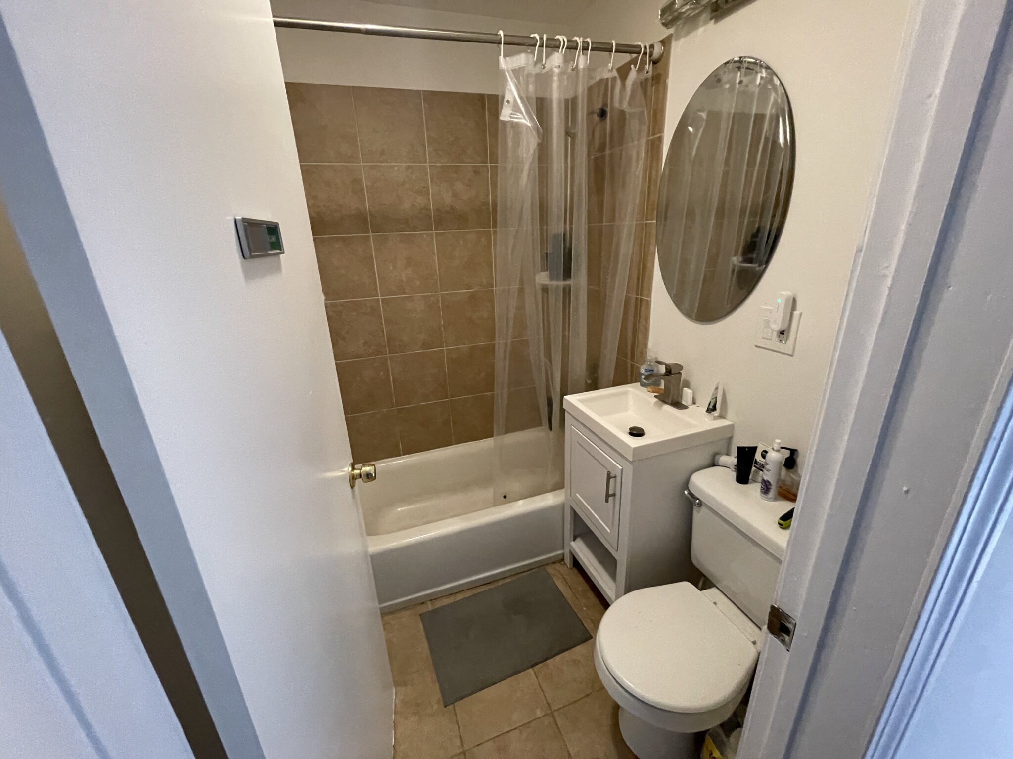 3 bed, 1 bath apartment for rent at 224 Hanover St Unit 16,, North End — photo 2 of 3