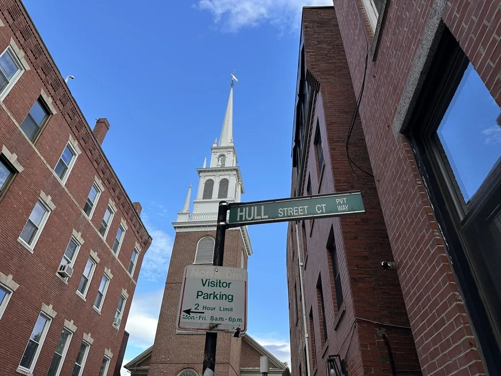 1 Hull Street Ct, North End