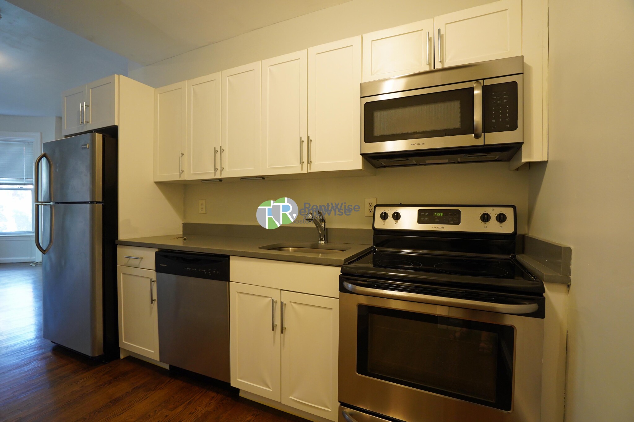 45 Carlton St, Longwood