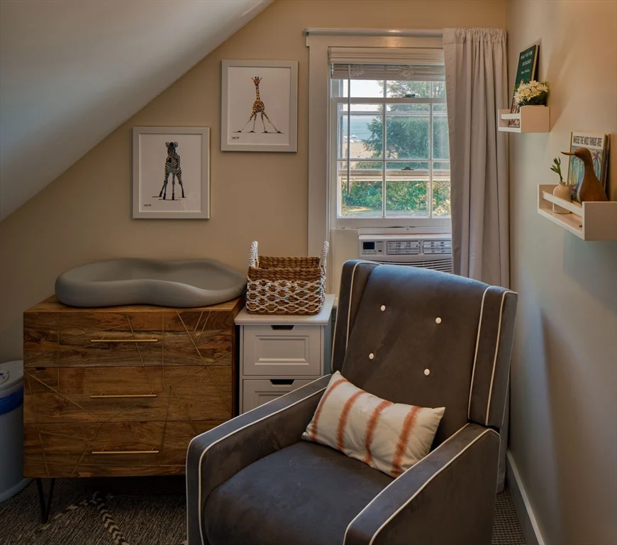 11 Gingerbread Hill, Marblehead