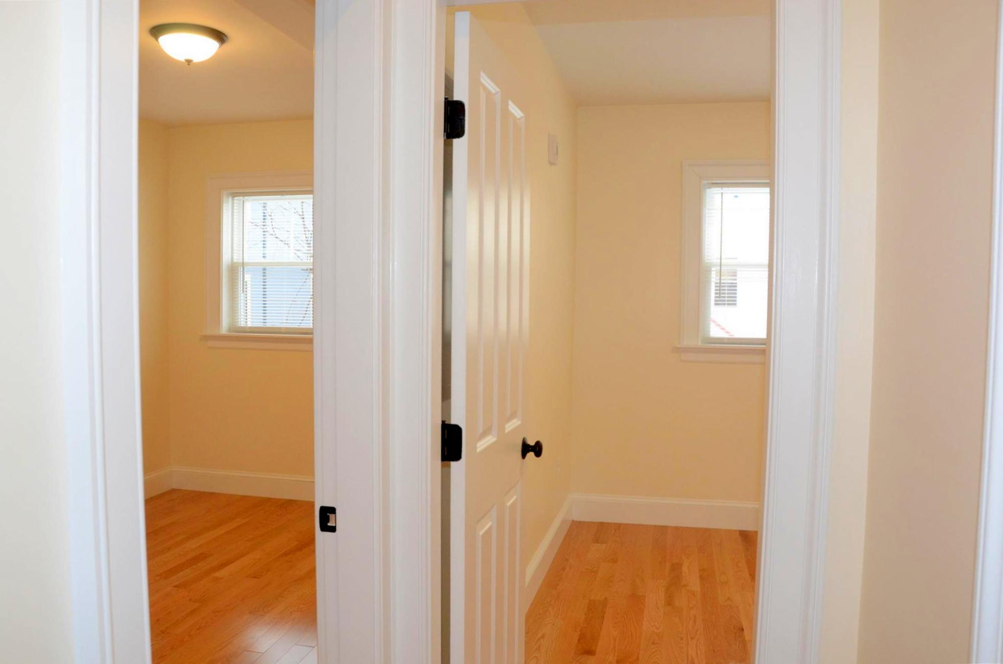 2 bed, 1 bath apartment for rent at 26.5 Putnam St Unit 1, Union Square — photo 6 of 12