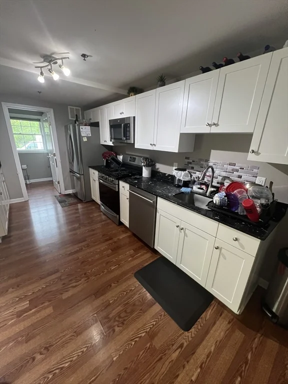 208 N Main St ,, Andover