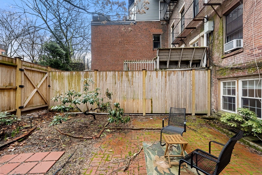 81 Waltham St, Boston