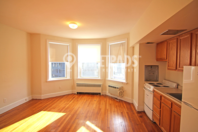 33 Lancaster Ter, Corey Hill