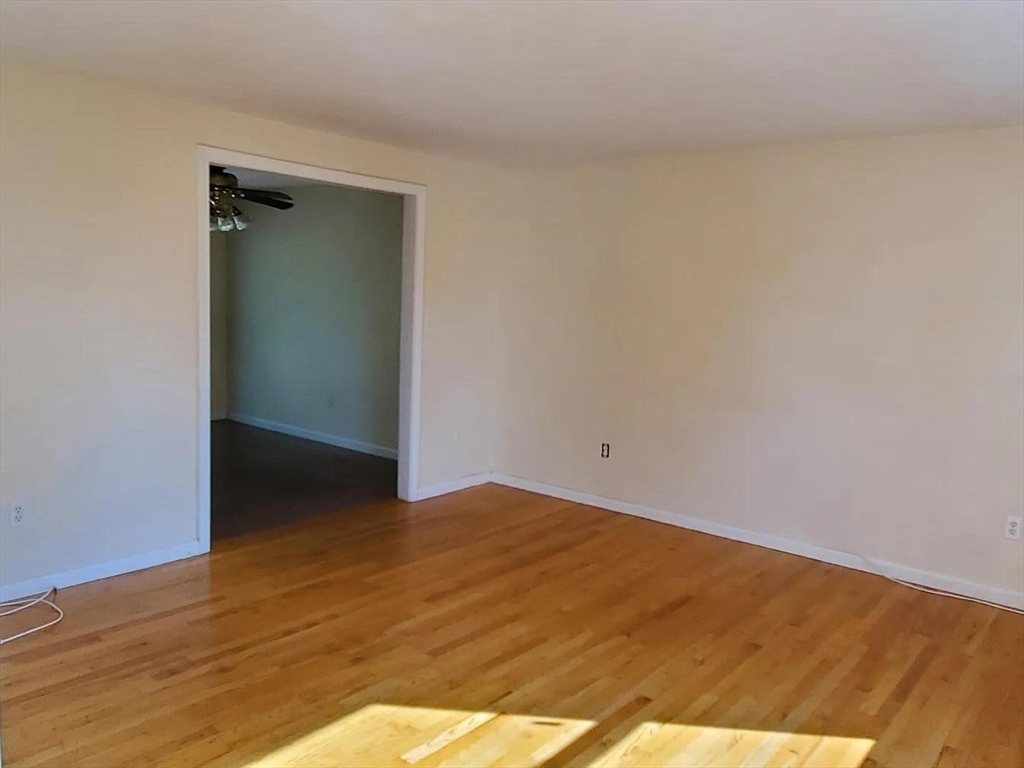 118 Montclair Ave, Waltham