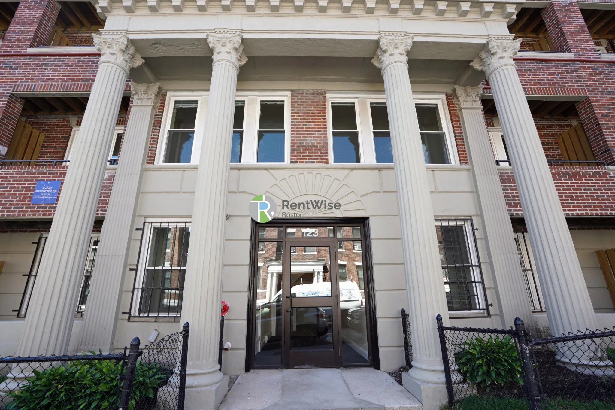 123 Sutherland Rd, Brighton