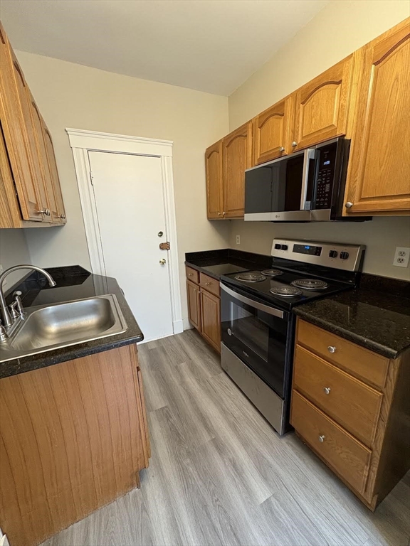 2 Sutherland Rd, Brighton