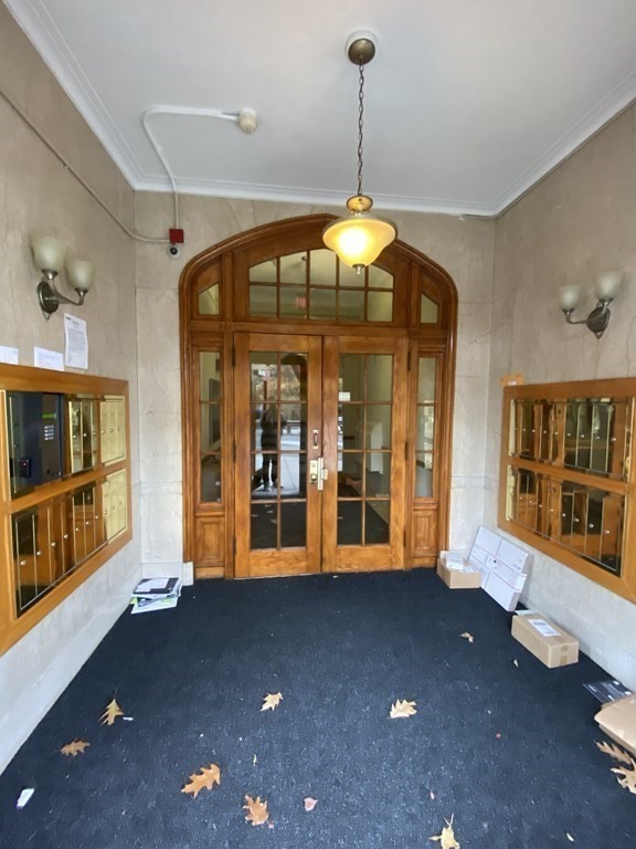 1454 Beacon St, Corey Hill