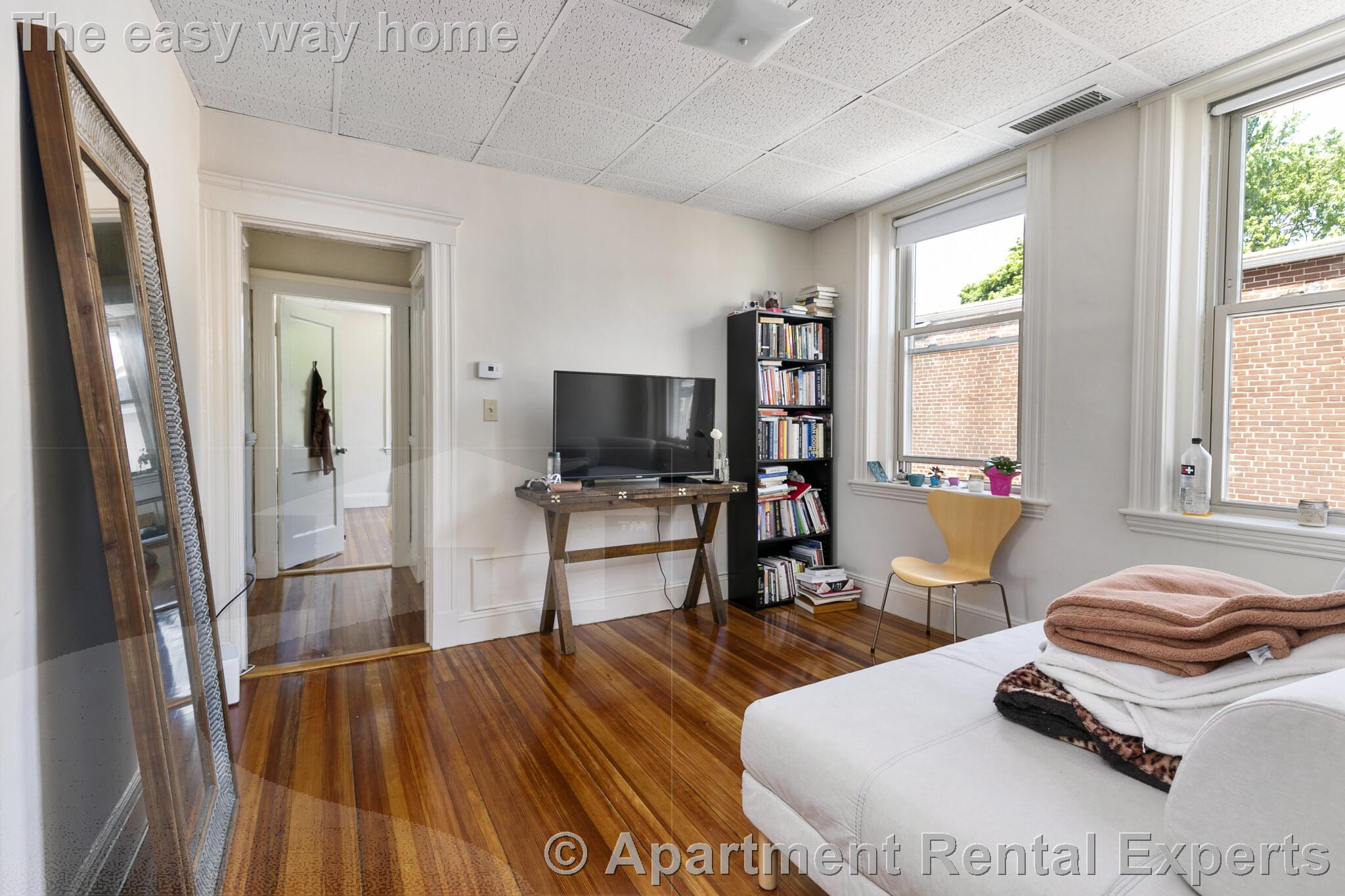 7 Woodbridge St, Davis Square