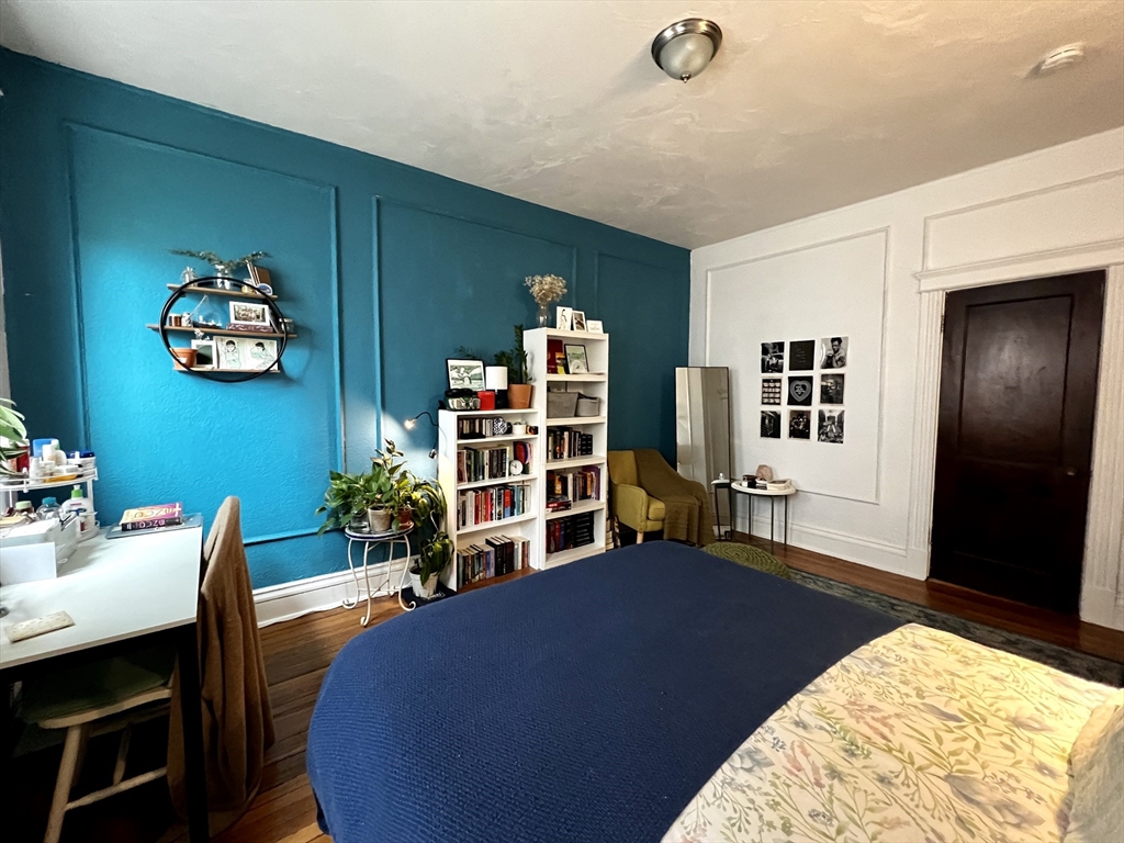 144 Coolidge St, Coolidge Corner