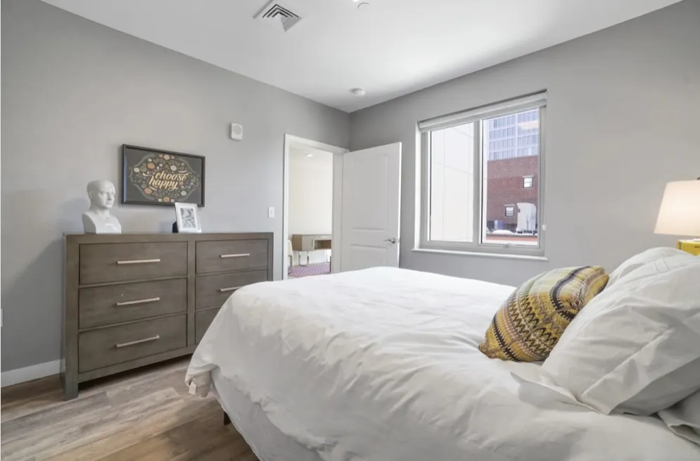 10 Essex St, Central Square