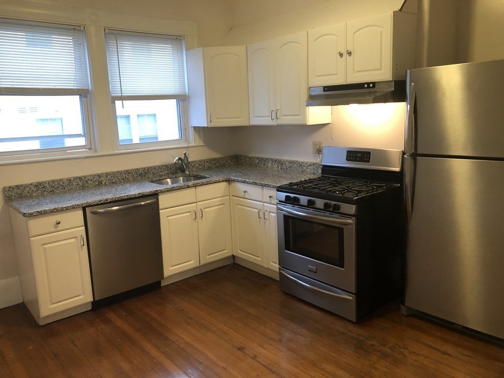 68 Boylston St, Brookline