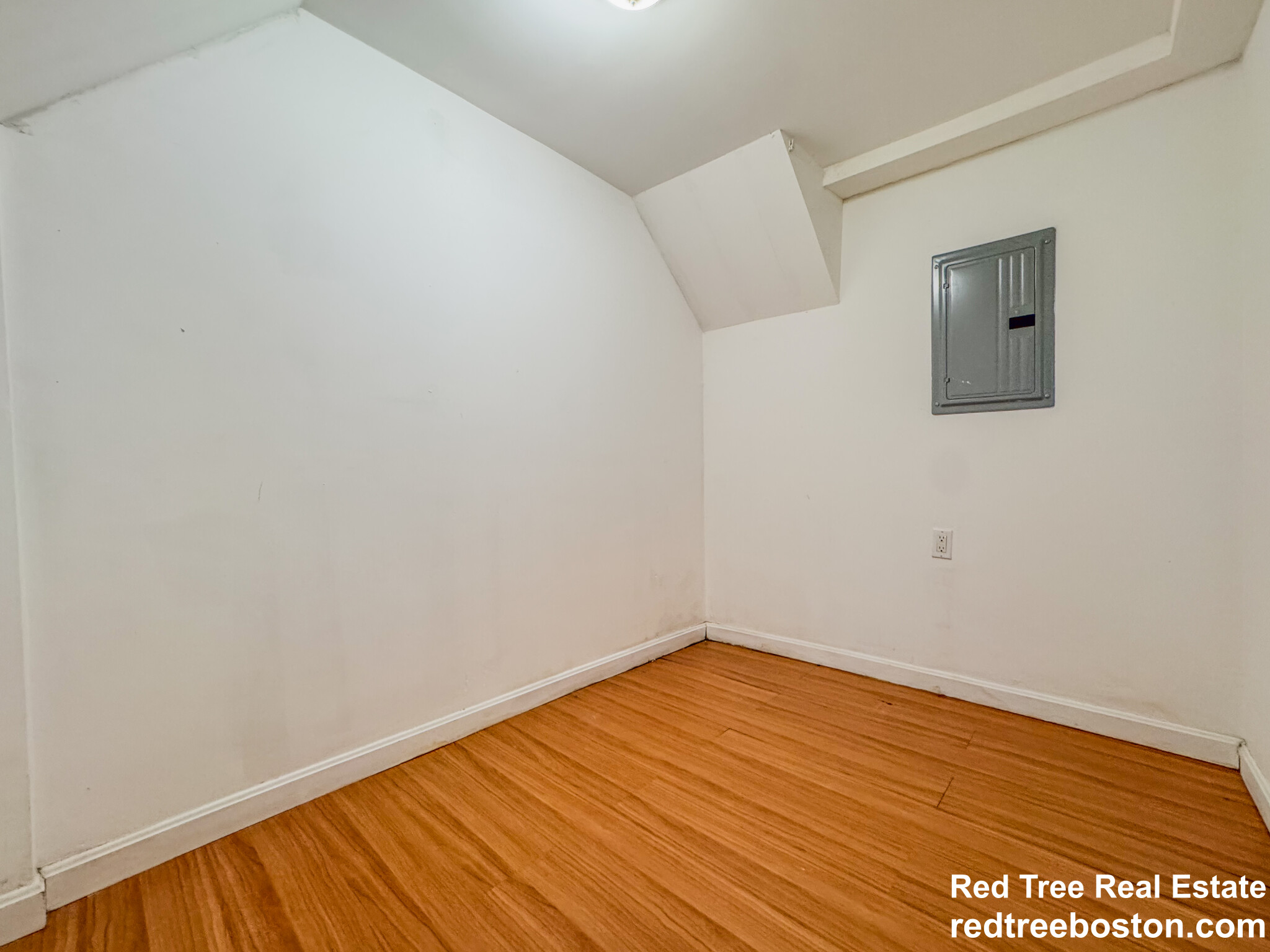 89 Spring St, East Cambridge