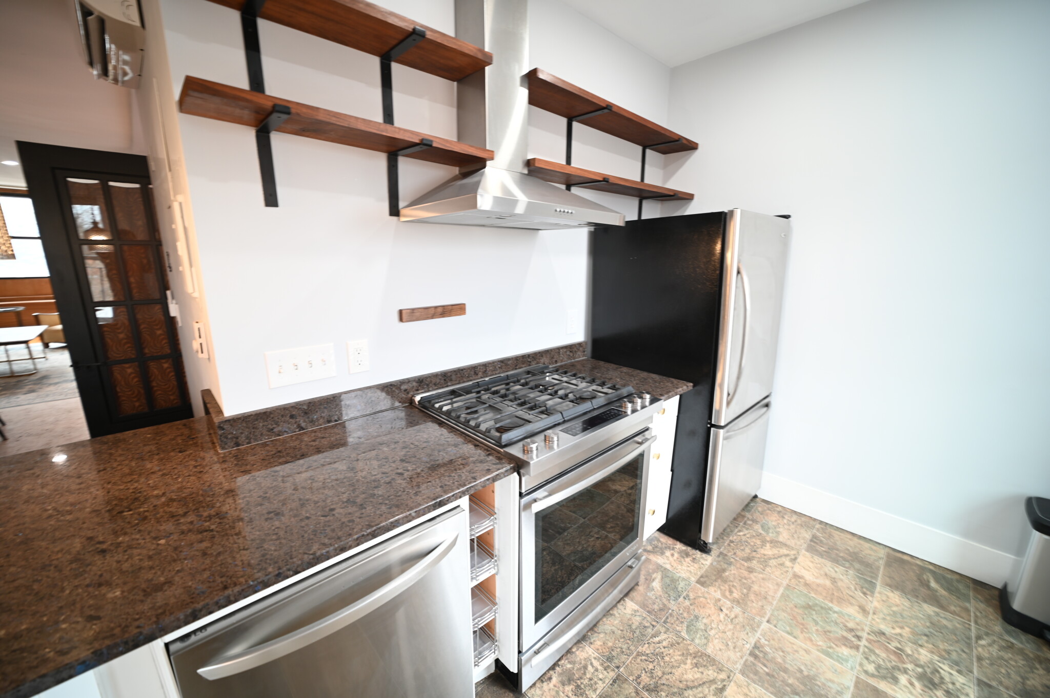 482 Columbus Ave, South End