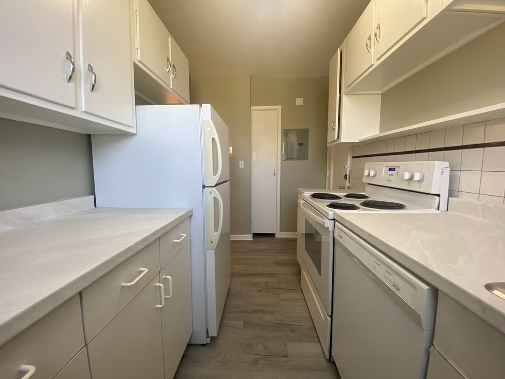 55 Harvard Ave, Harvard Avenue