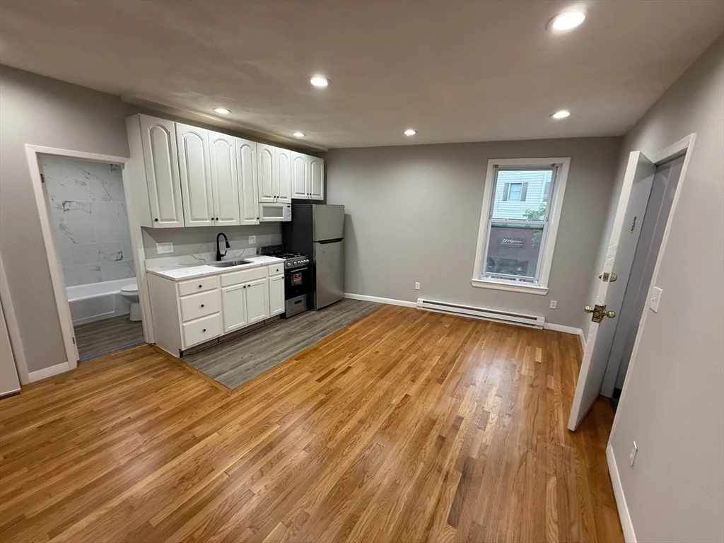 83 Haven St, Reading