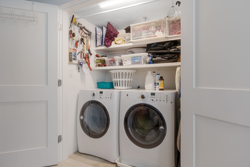 7 Ballord Pl, Riverside