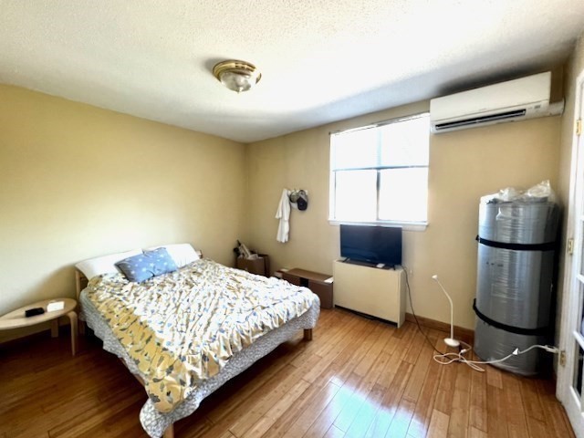 94 Beaconsfield Rd, Brookline