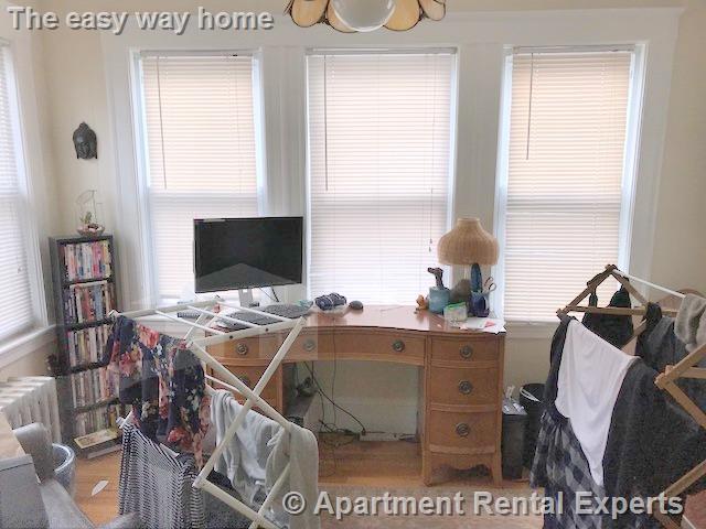 27 Garrison Ave, West Somerville