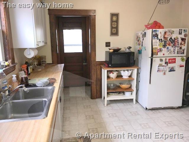 27 Garrison Ave, West Somerville