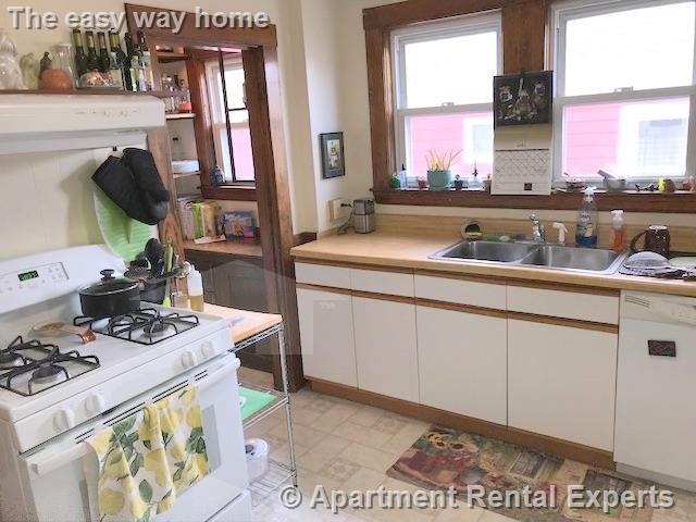 37 Garrison Ave, Teele Square