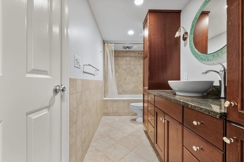 403 Marlborough St, Back Bay