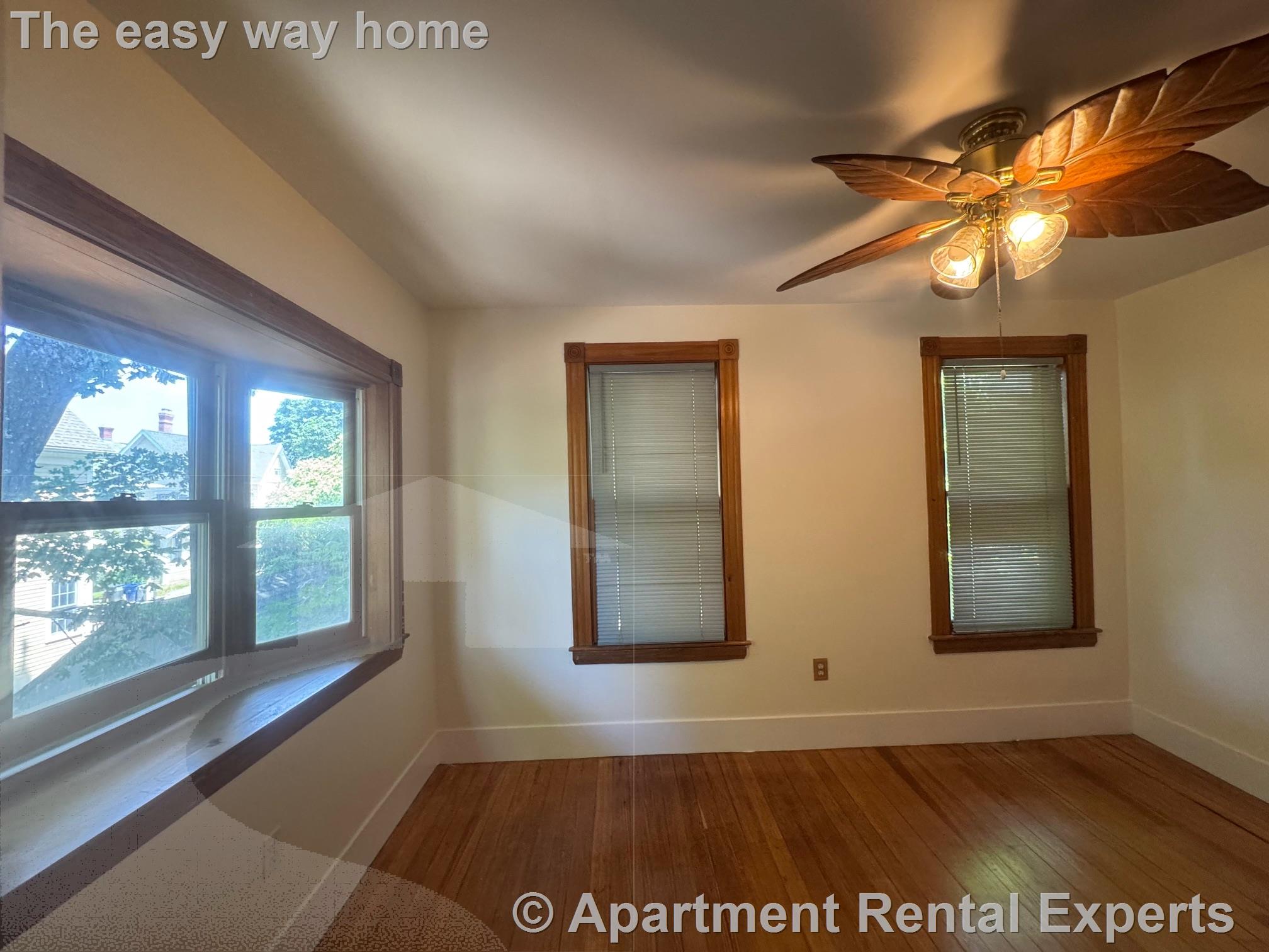 94 College Ave, Davis Square