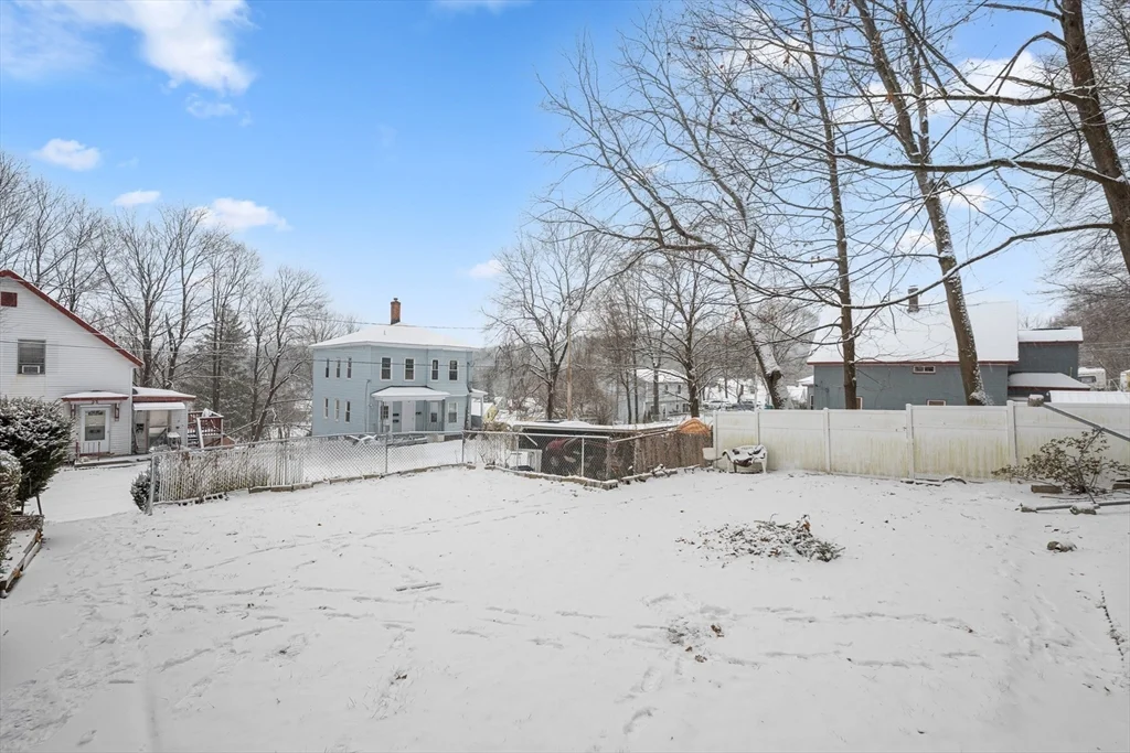 20 Temple St, Fitchburg