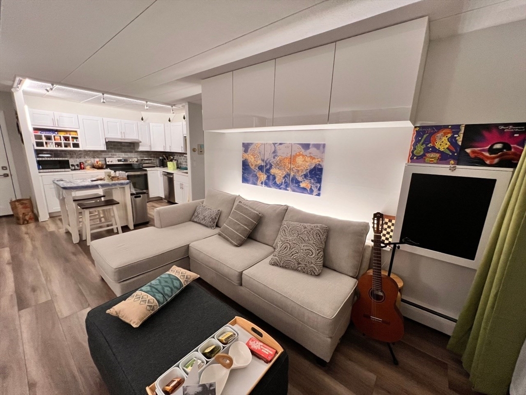 995 Massachusetts Ave, Arlington