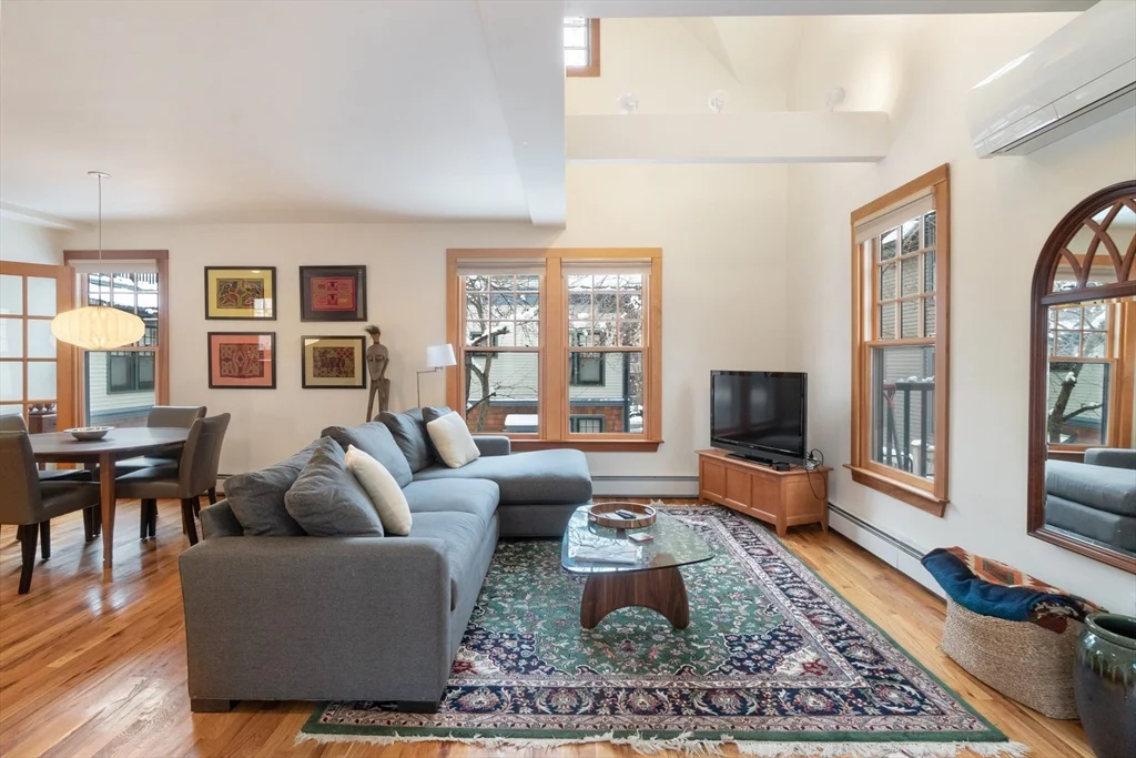 15 Mount Vernon St, Neighborhood Nine