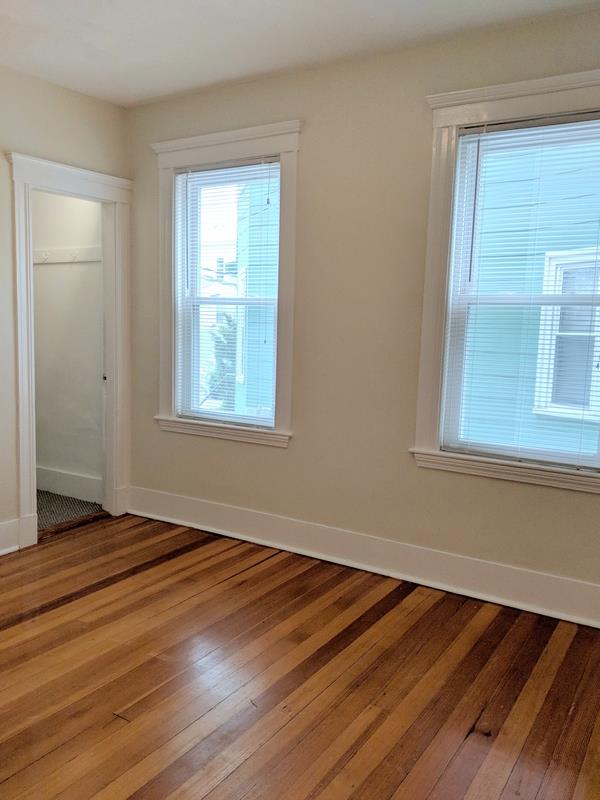 79 Conwell Ave, West Somerville