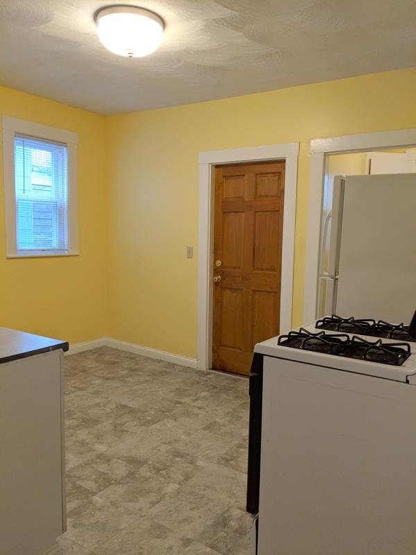 79 Conwell Ave, West Somerville