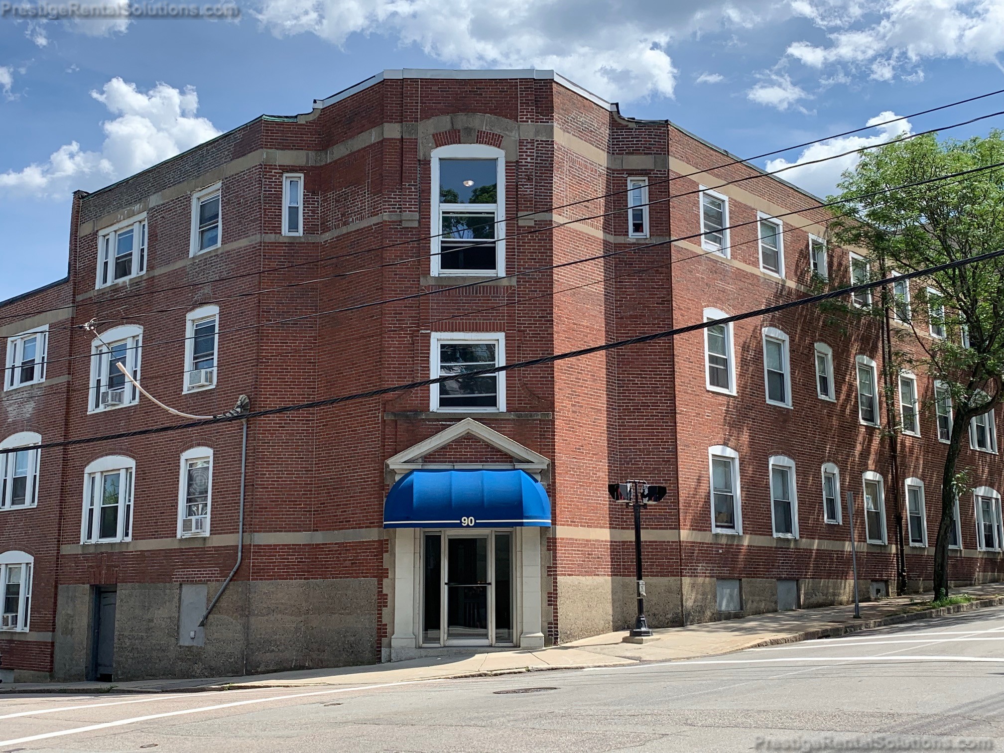 90 Cypress St, Emerson Gardens