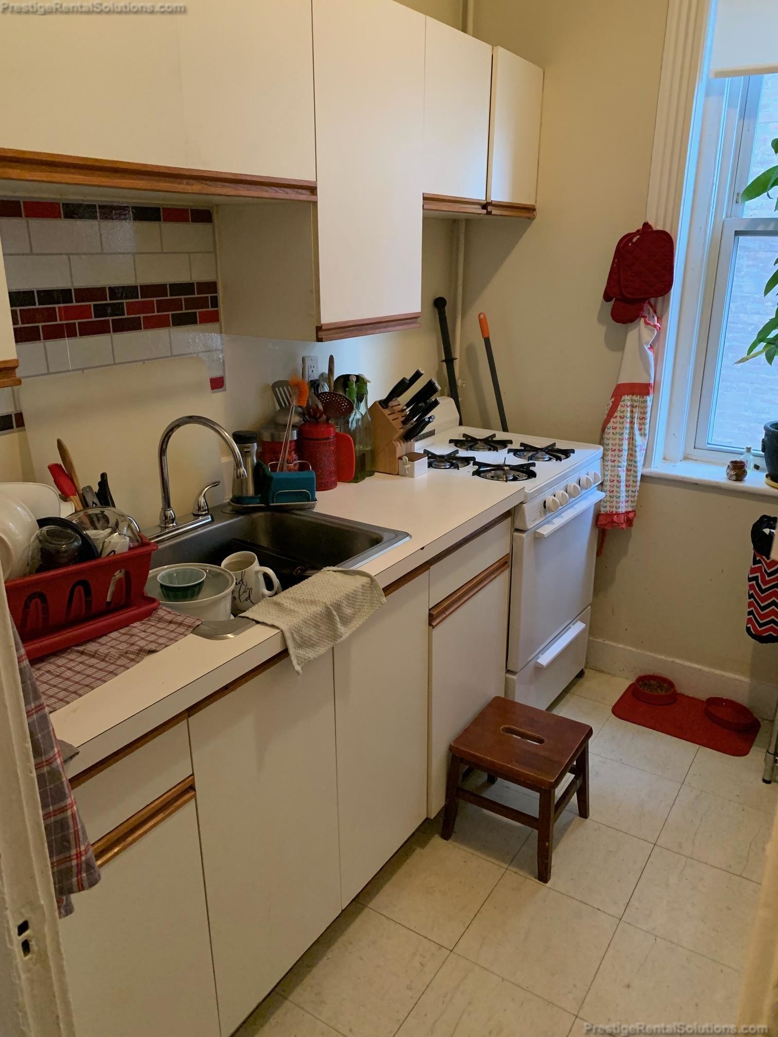 31 Gardner St, Allston