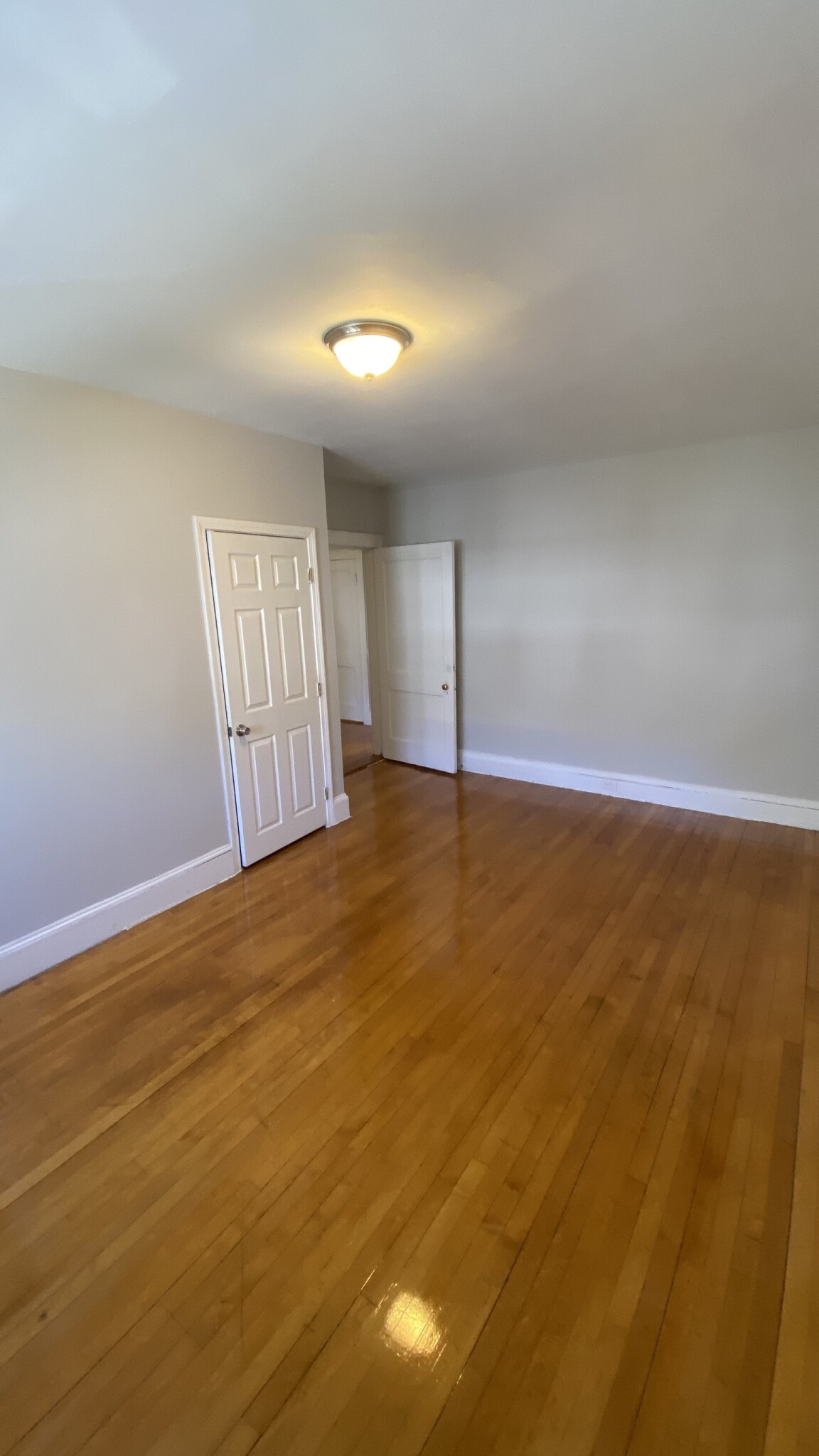 142 Davis Ave, Emerson Gardens