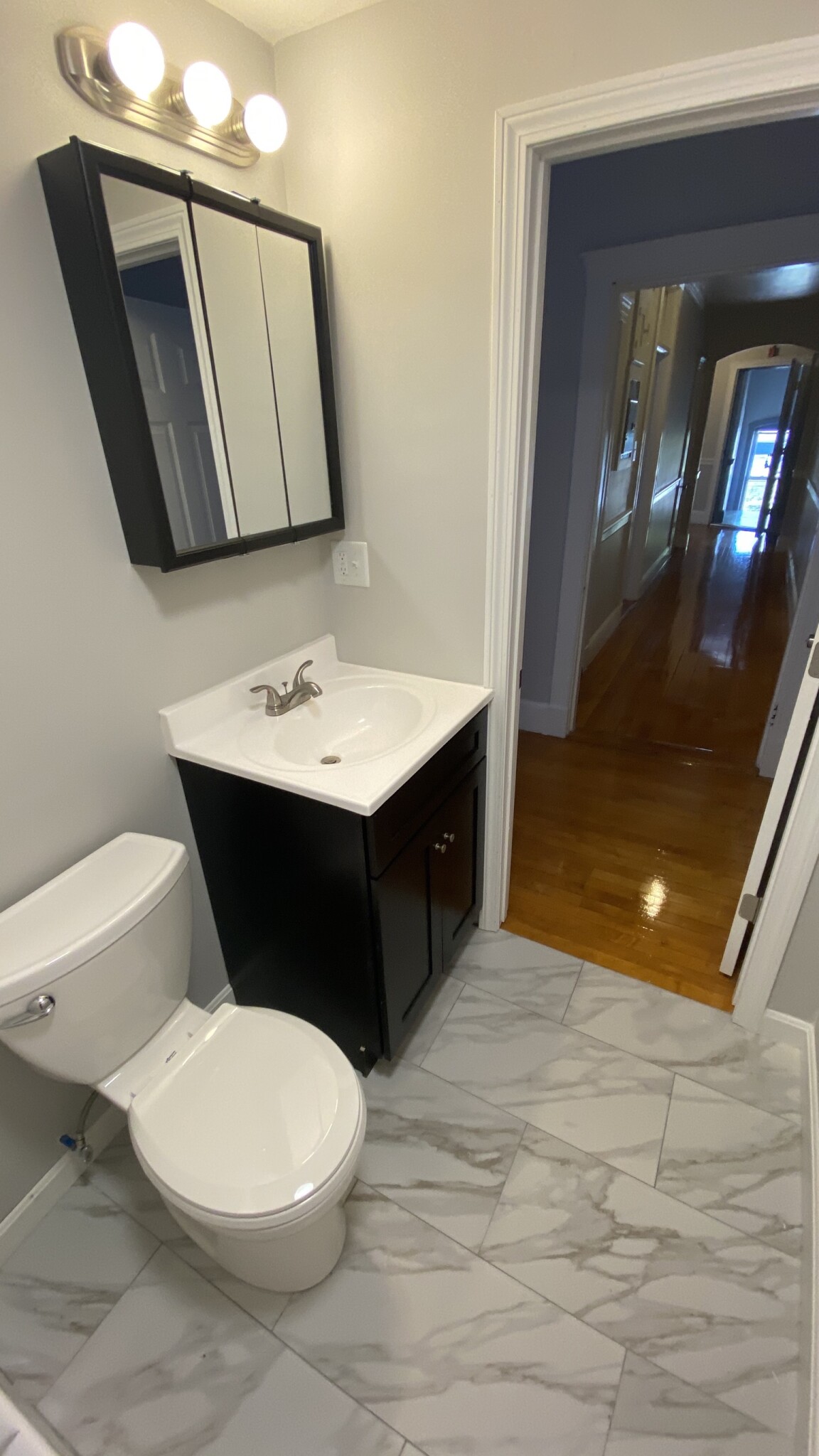 142 Davis Ave, Emerson Gardens