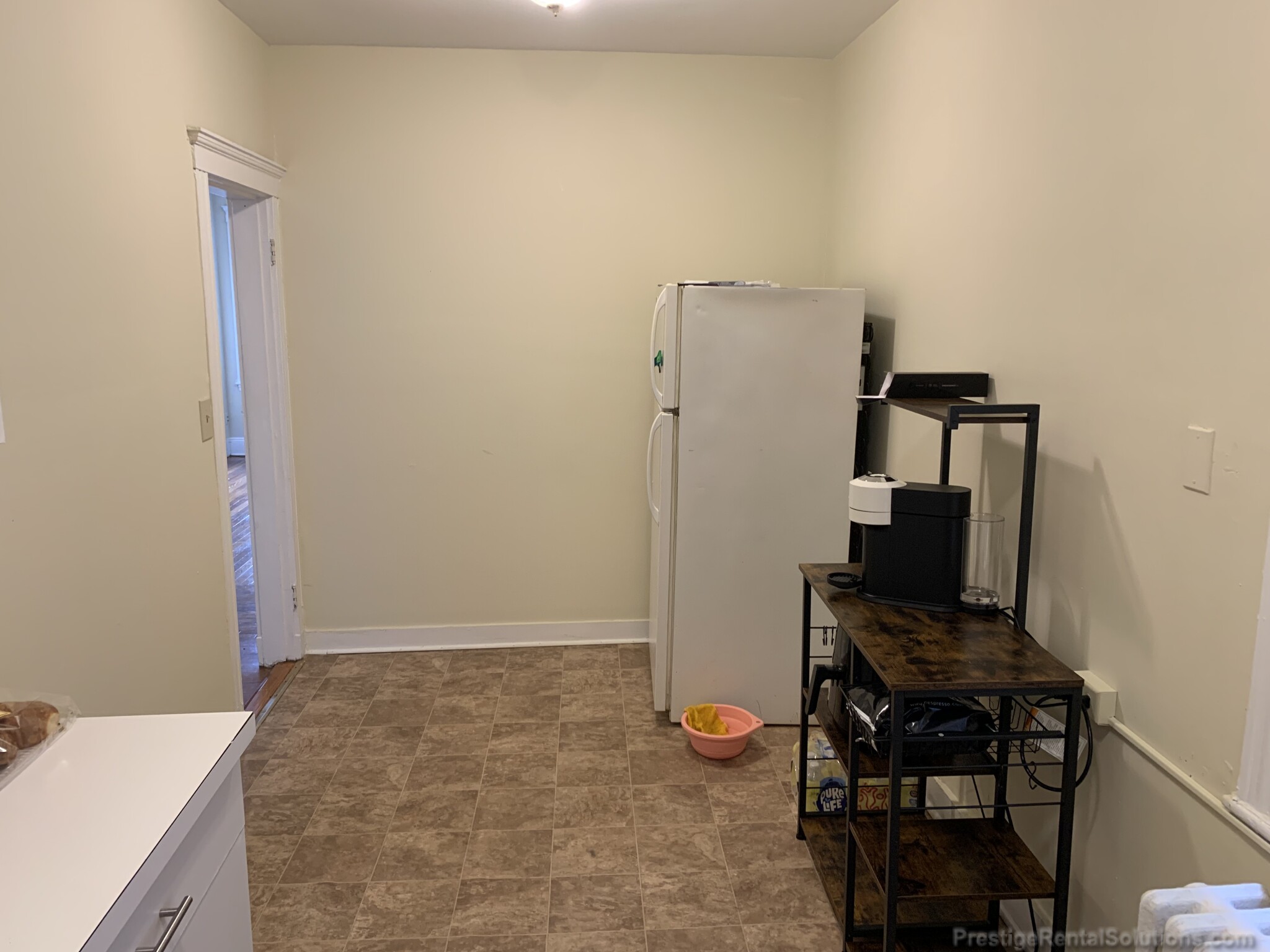 47 Linden St, Allston