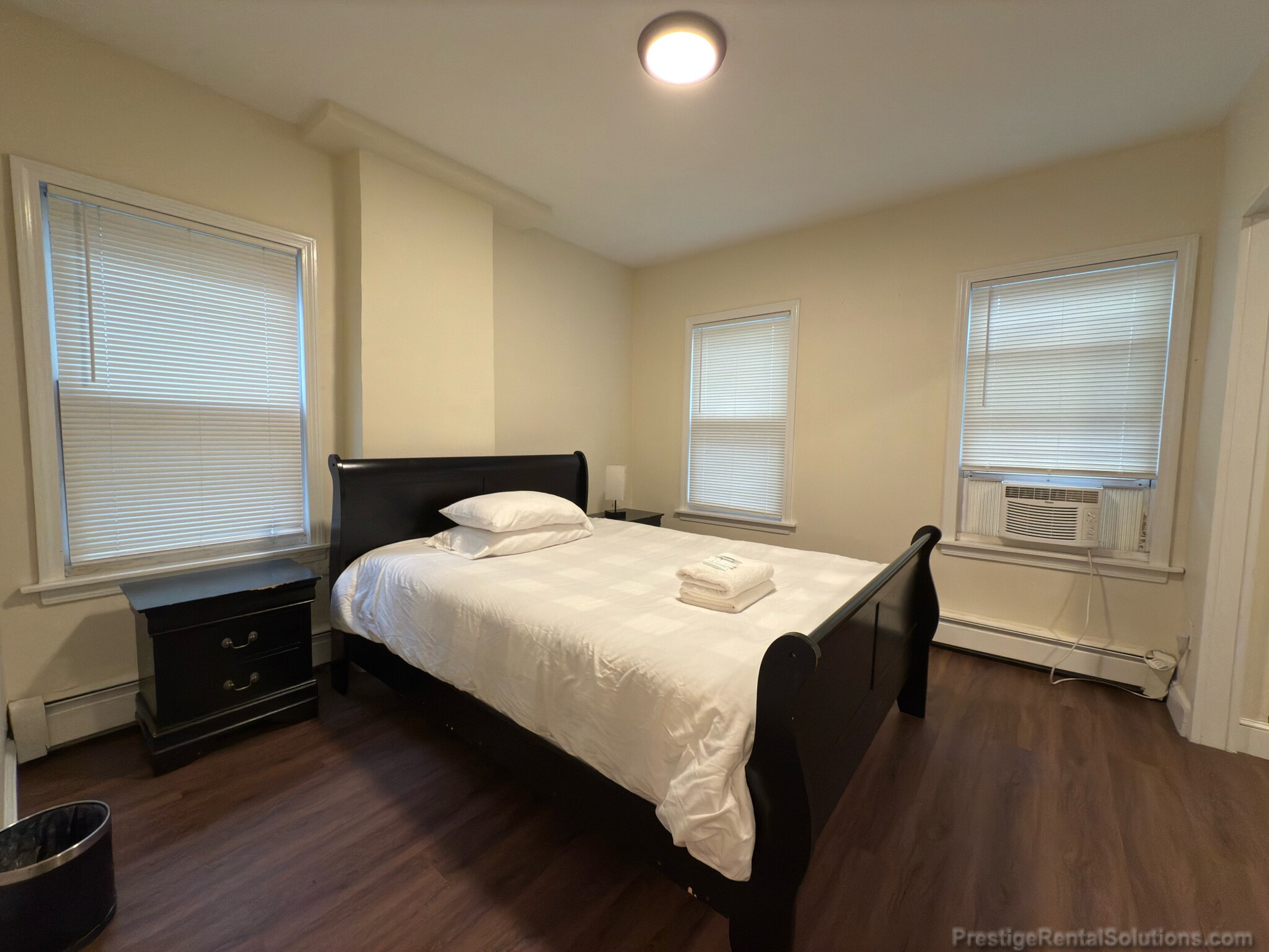 20 Pompeii St, Roxbury