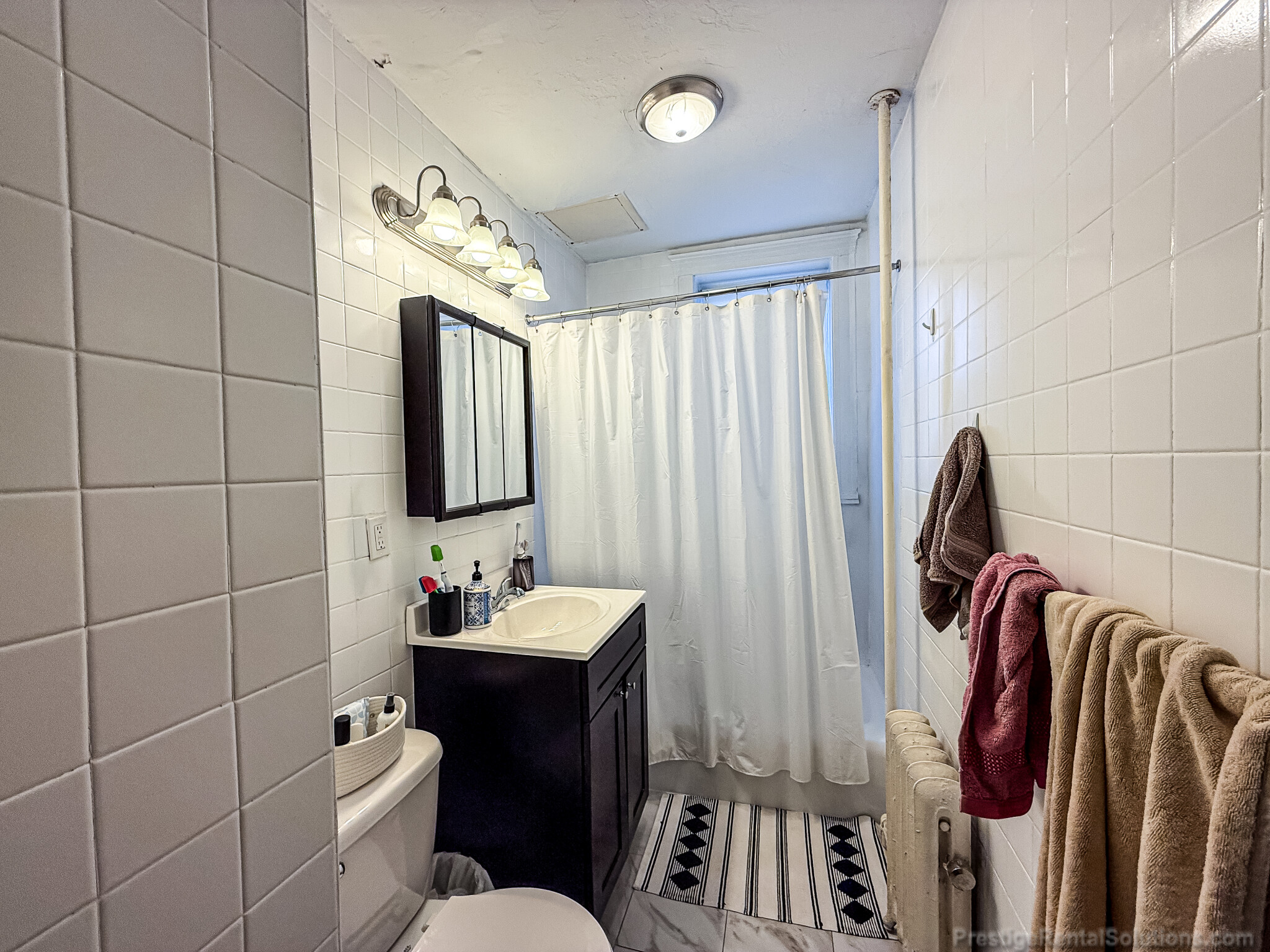 90 Cypress St, Emerson Gardens