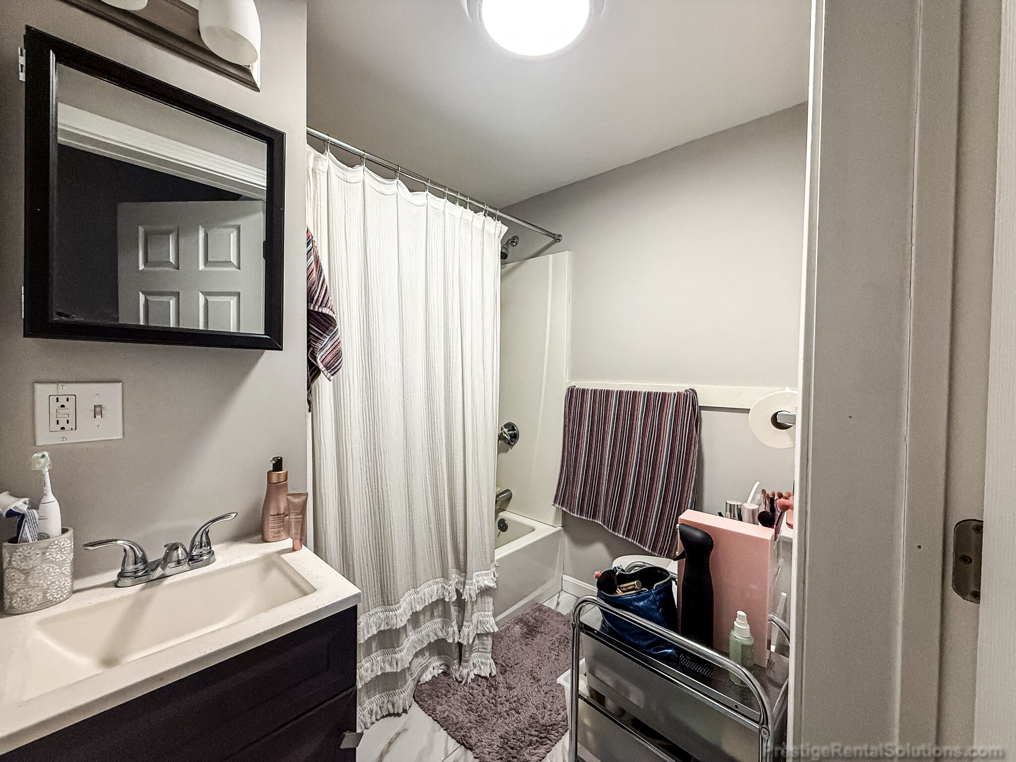 90 Cypress St, Emerson Gardens