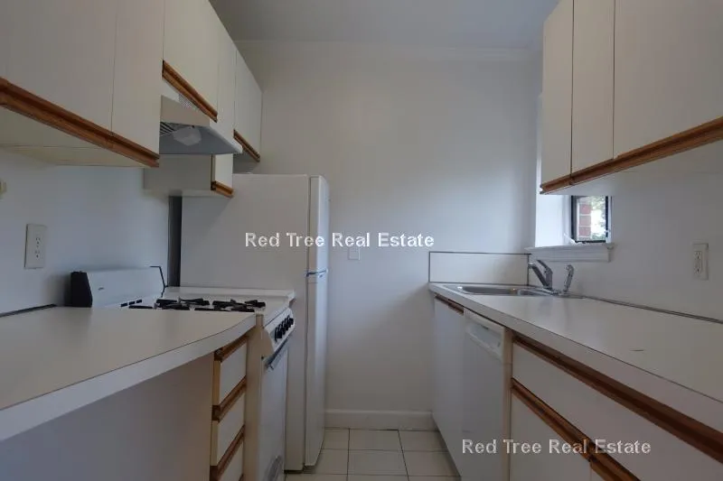 72 Saint Paul St, Coolidge Corner