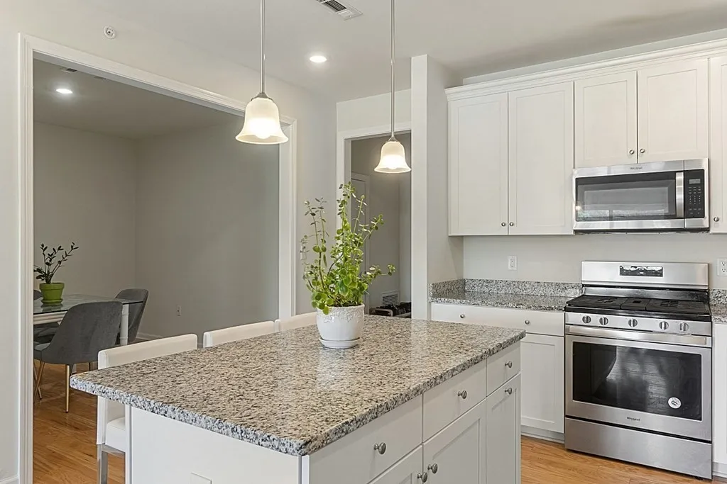 120 University, Westwood