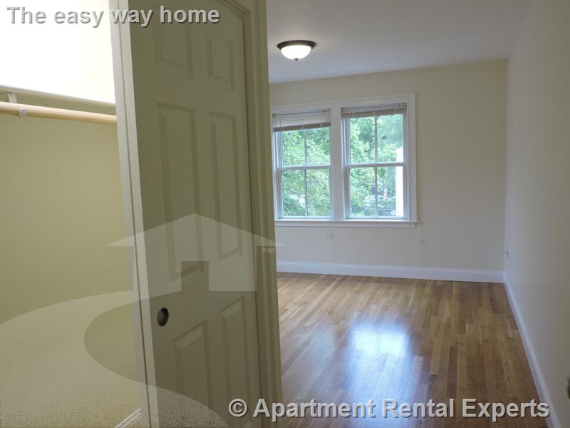 6 Emmons Pl, Harvard Square