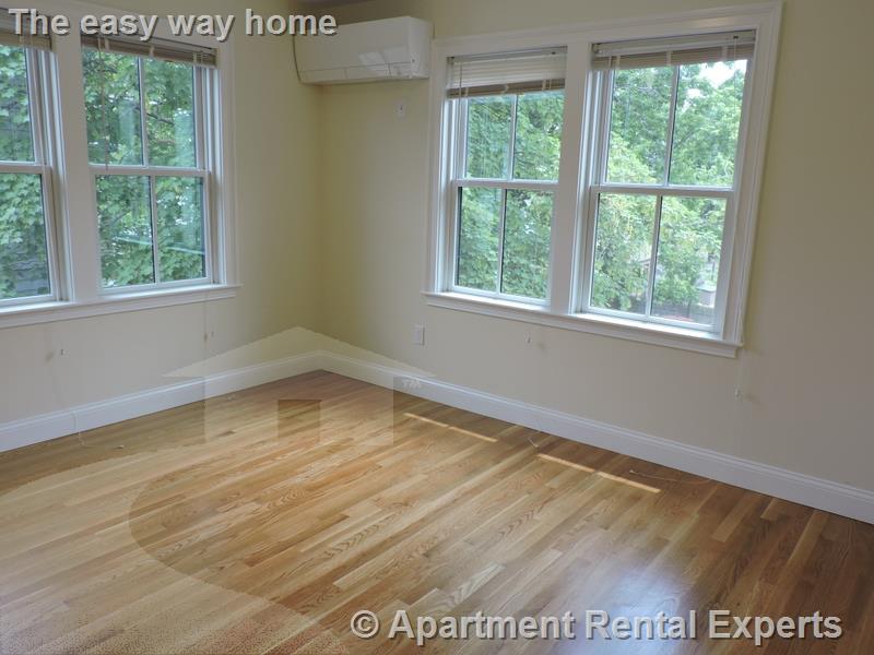 6 Emmons Pl, Harvard Square