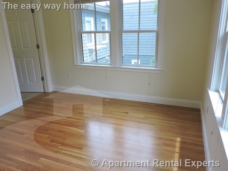 6 Emmons Pl, Harvard Square