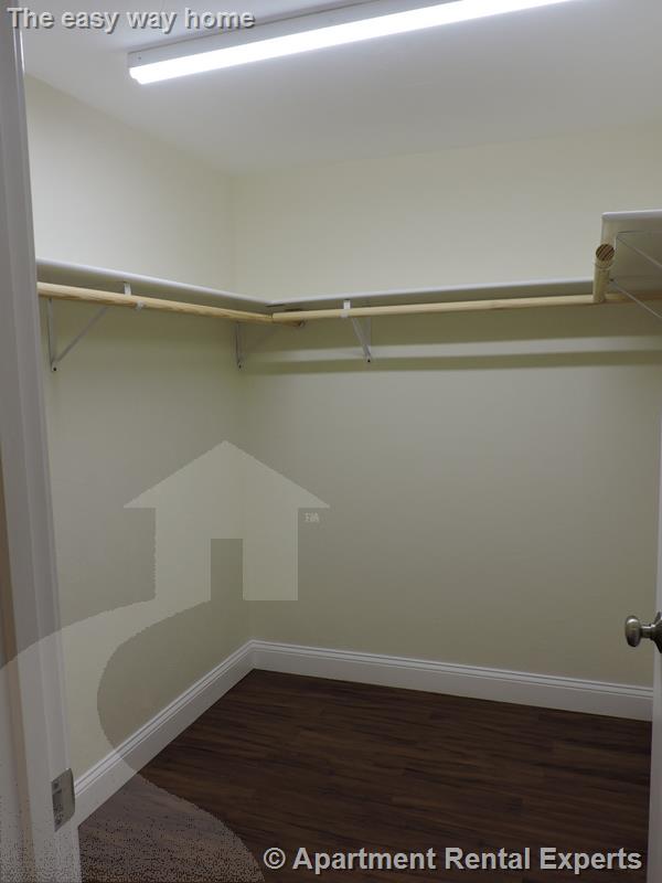 6 Emmons Pl, Harvard Square