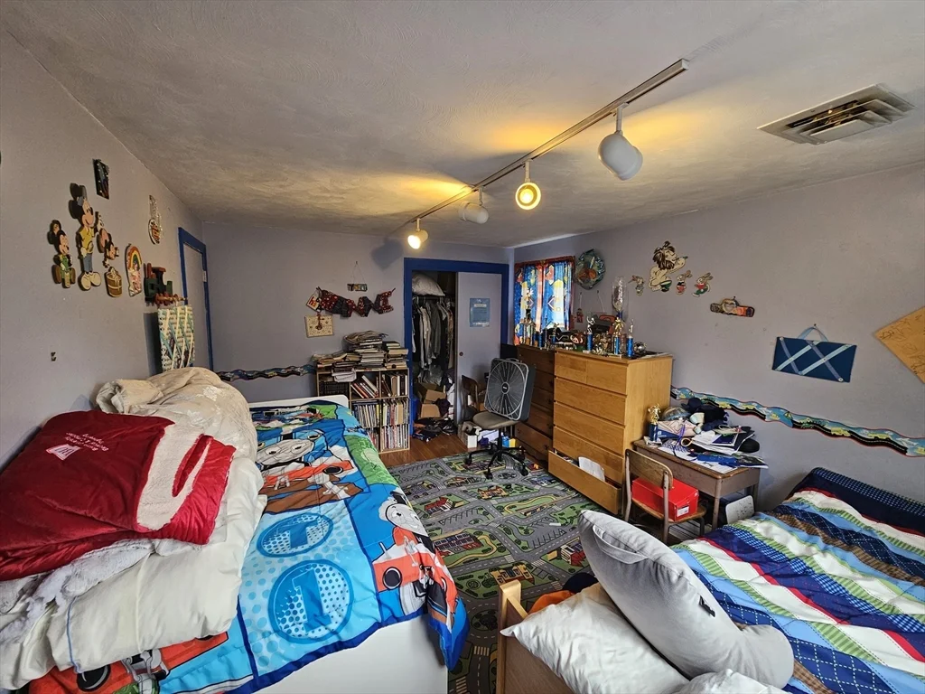 56 Great Meadow Rd, Newton