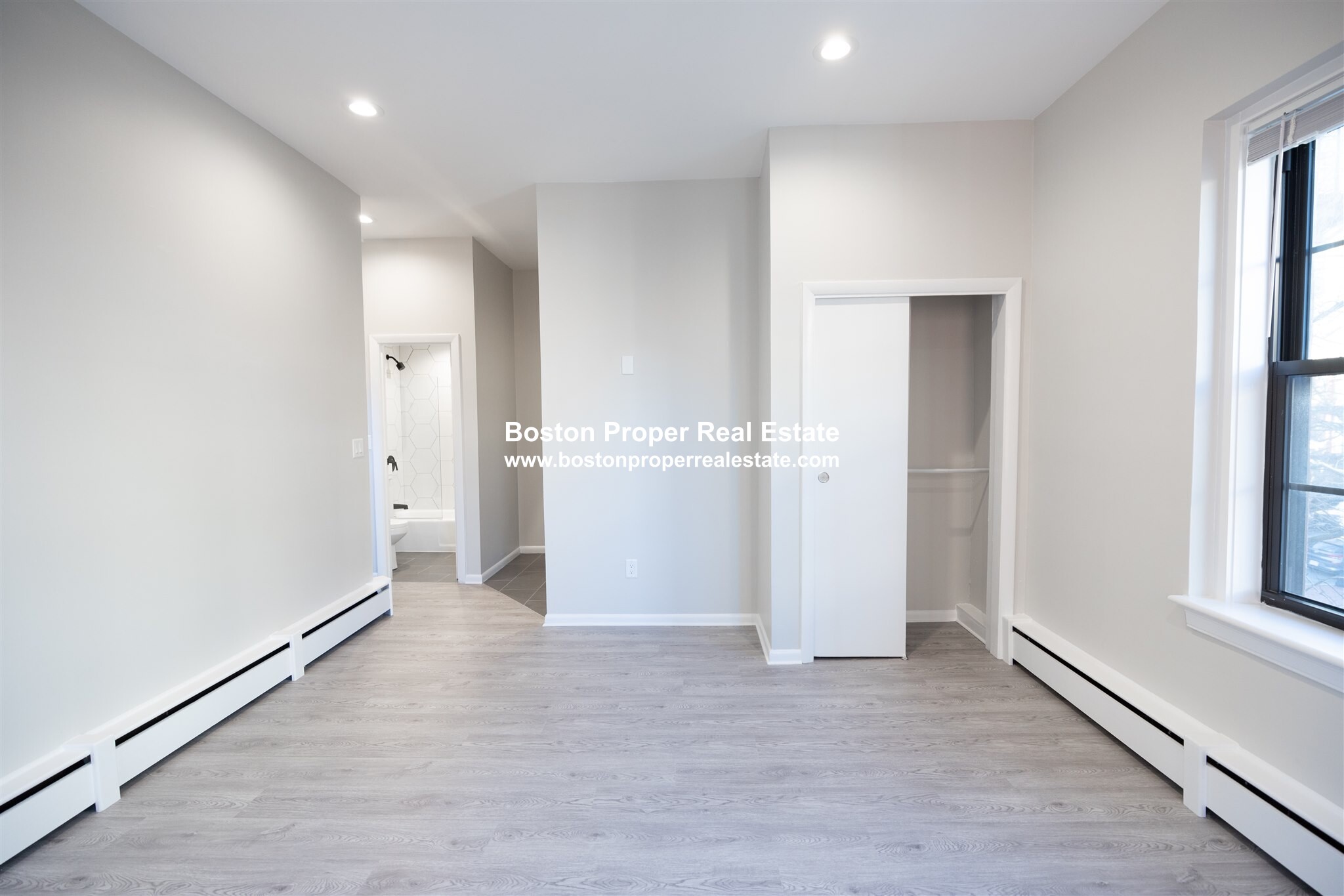 158 Saint Botolph St, Back Bay